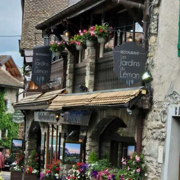 Evian (12)